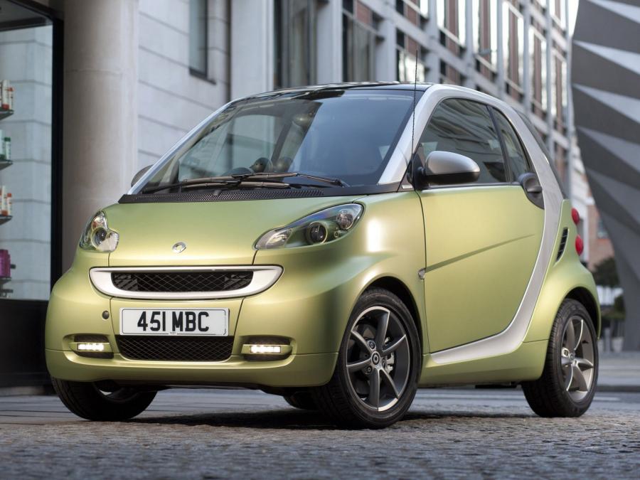  Smart ForTwo Lightshine Edition Coupe (C451) 2010 года  (UK) (фото 6 из 6)
